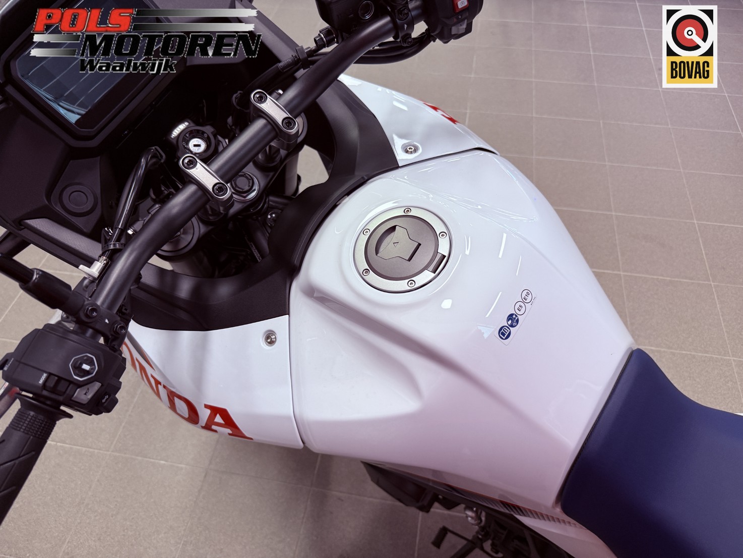 HONDA XL 750 CT TransAlp Ross White
