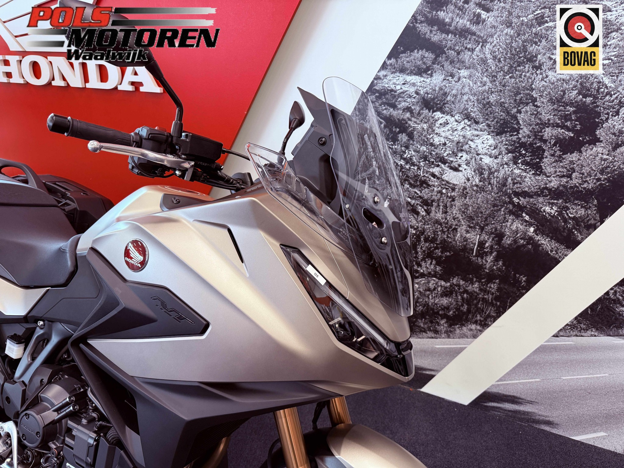 HONDA NT 1100 DET DCT - E-Suspension