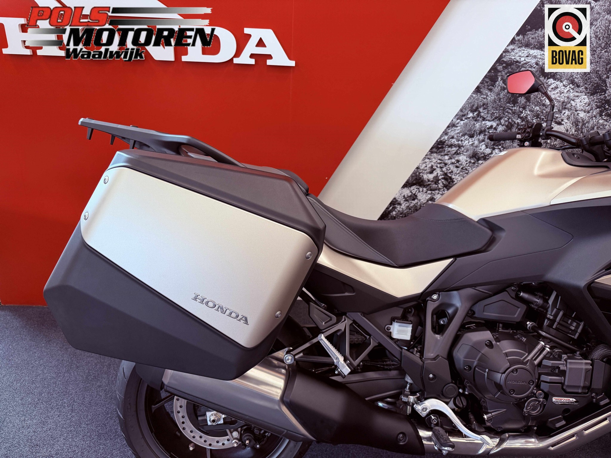 HONDA NT 1100 DET DCT - E-Suspension