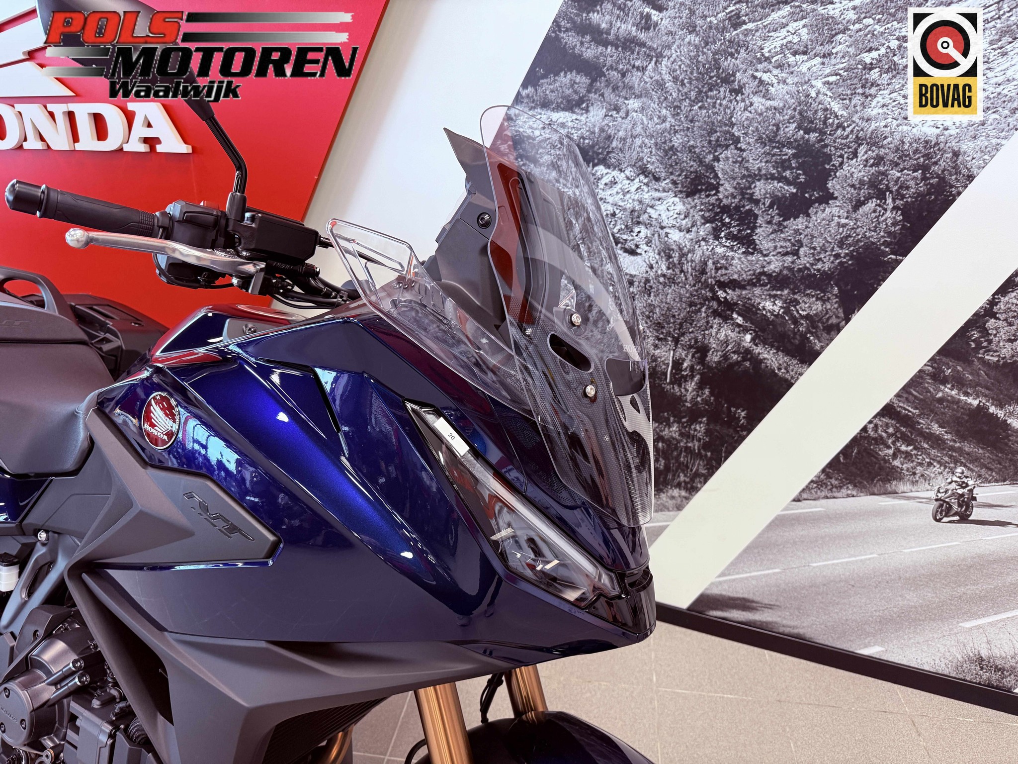 HONDA NT 1100 DET DCT - E-Suspension