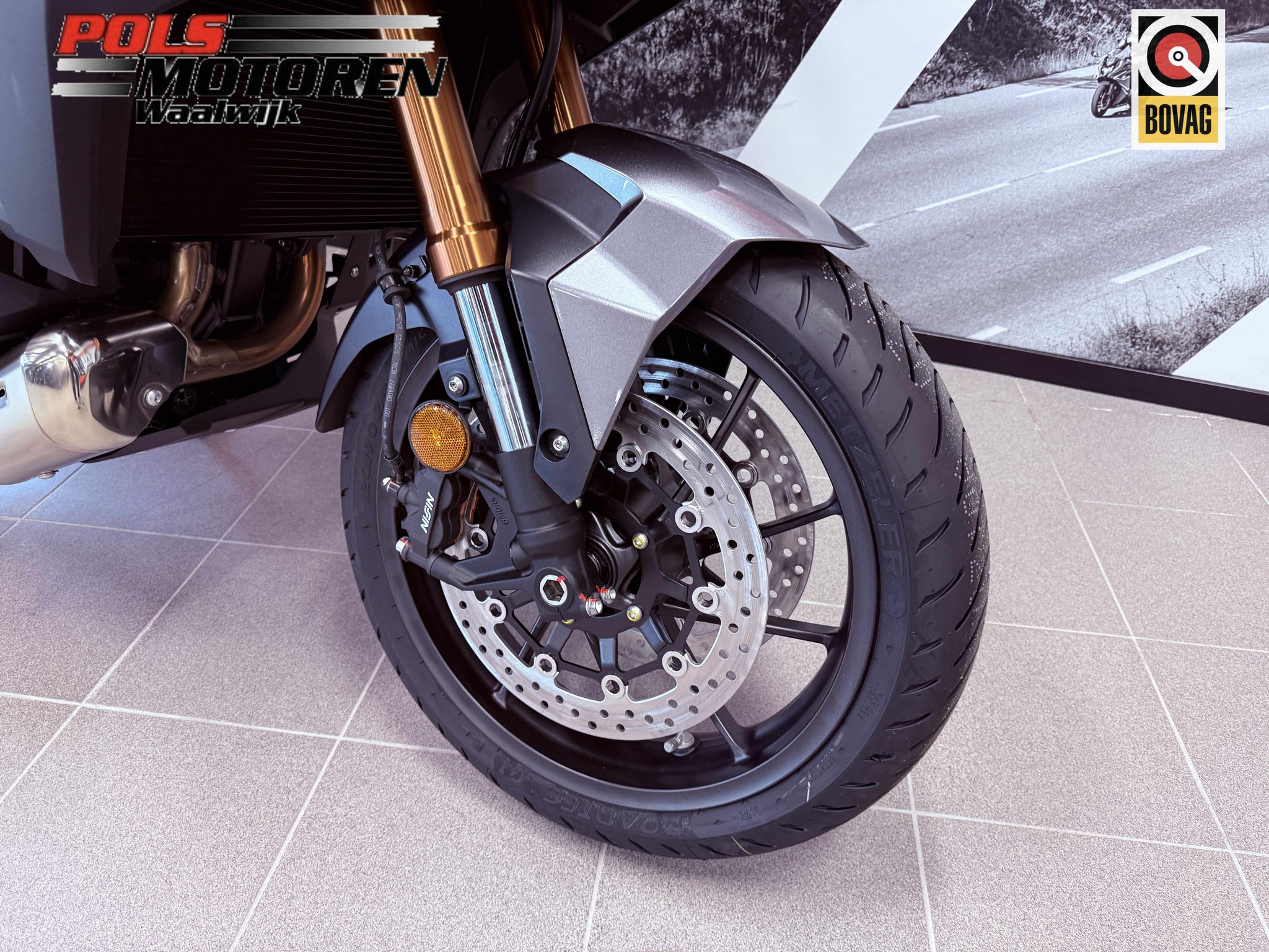 HONDA NT 1100 DET DCT - E-Suspension