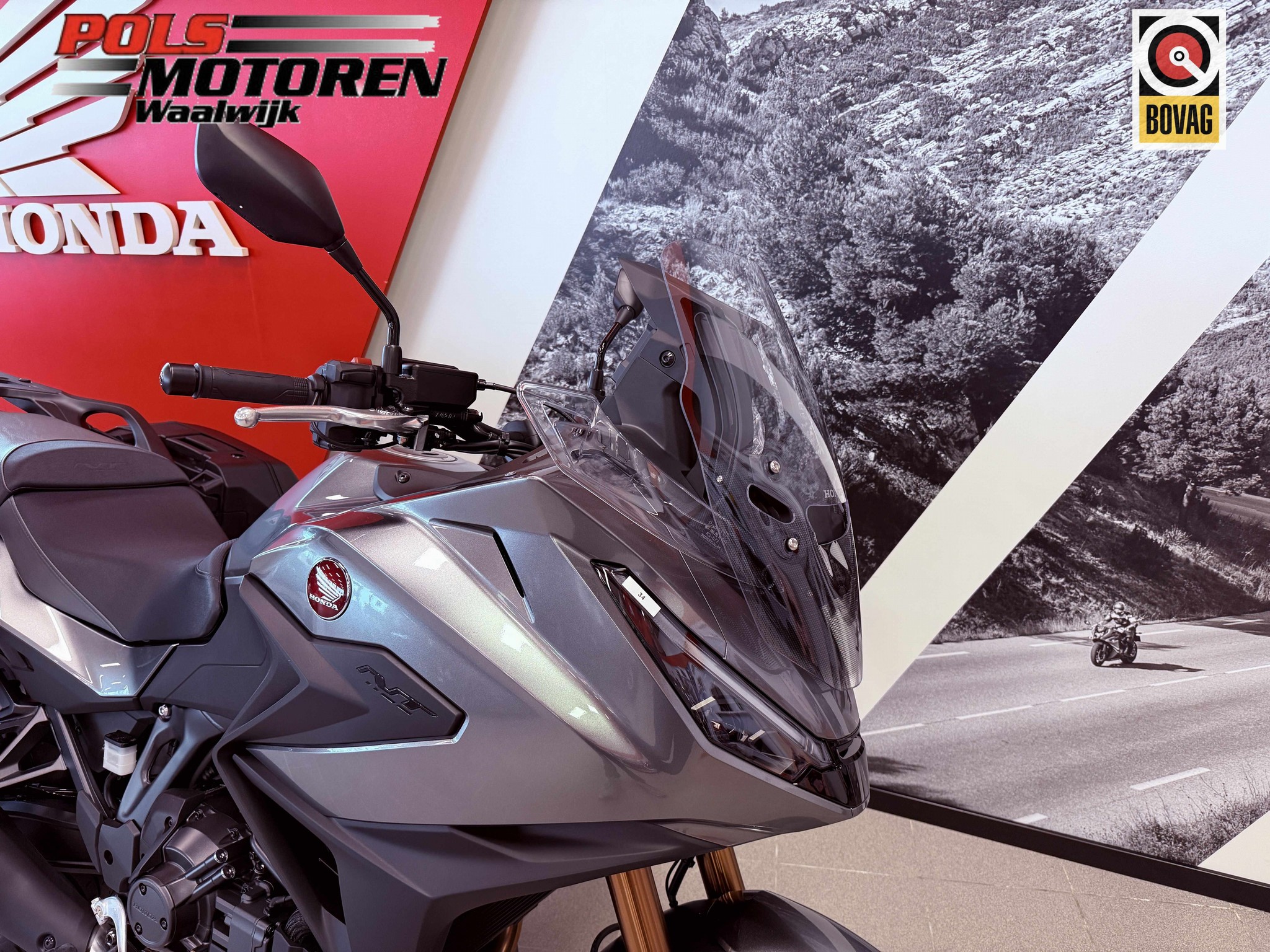 HONDA NT 1100 DET DCT - E-Suspension