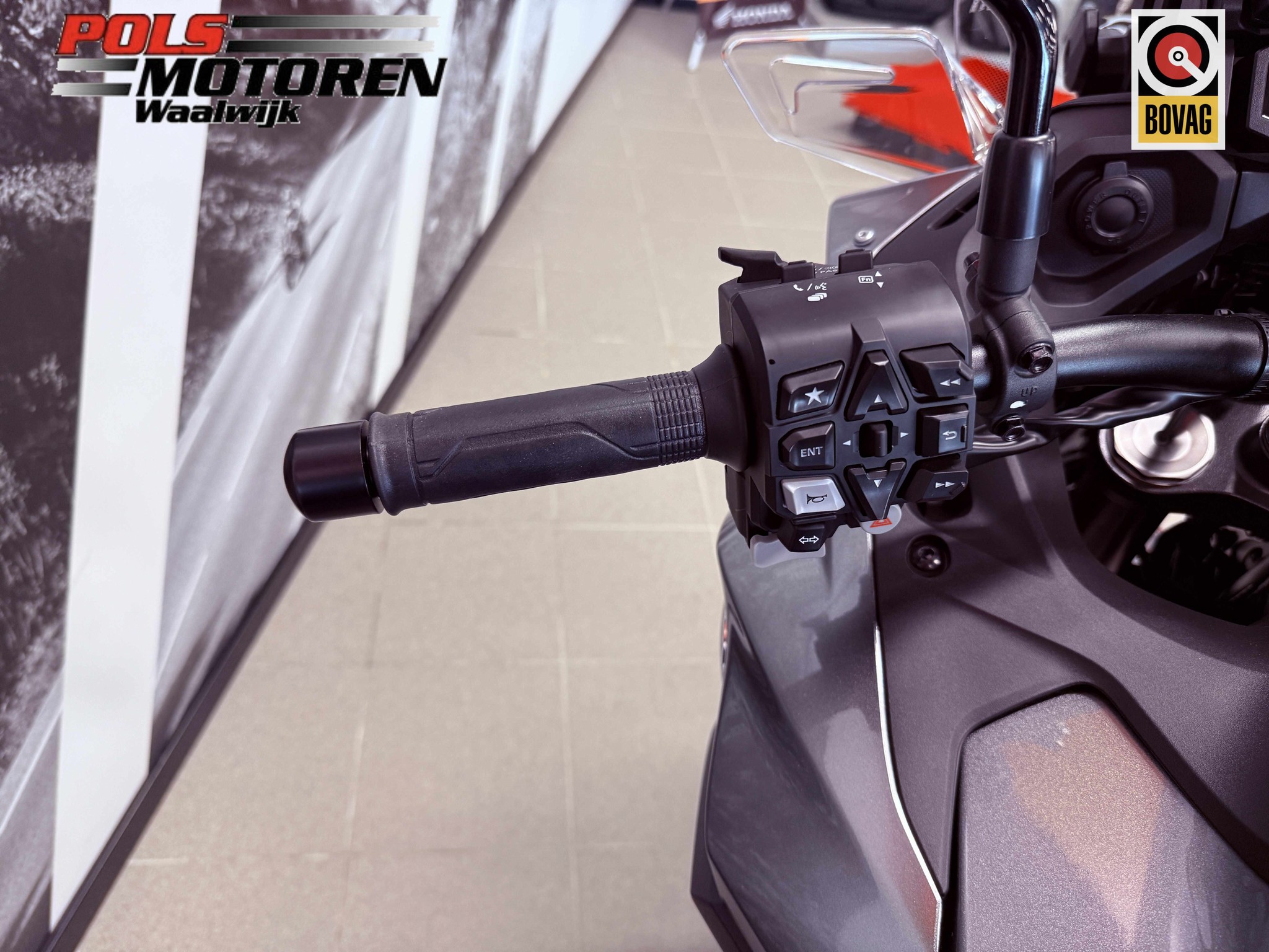 HONDA NT 1100 DET DCT - E-Suspension