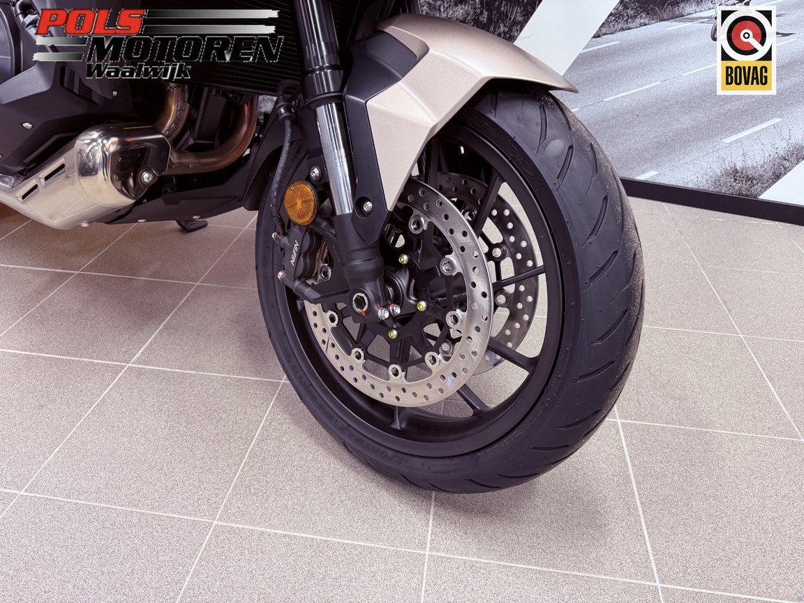 HONDA NT 1100 AT MT