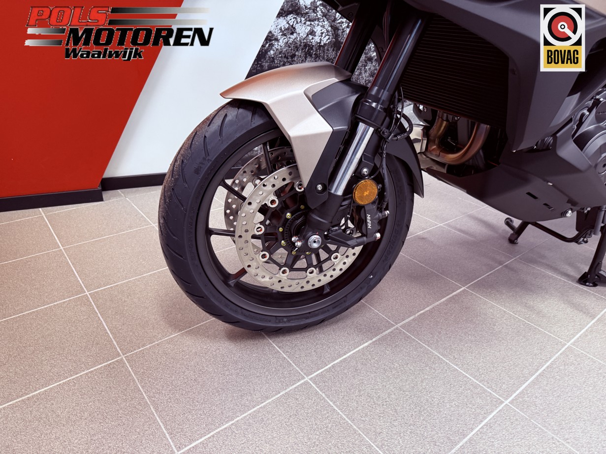 HONDA NT 1100 AT MT