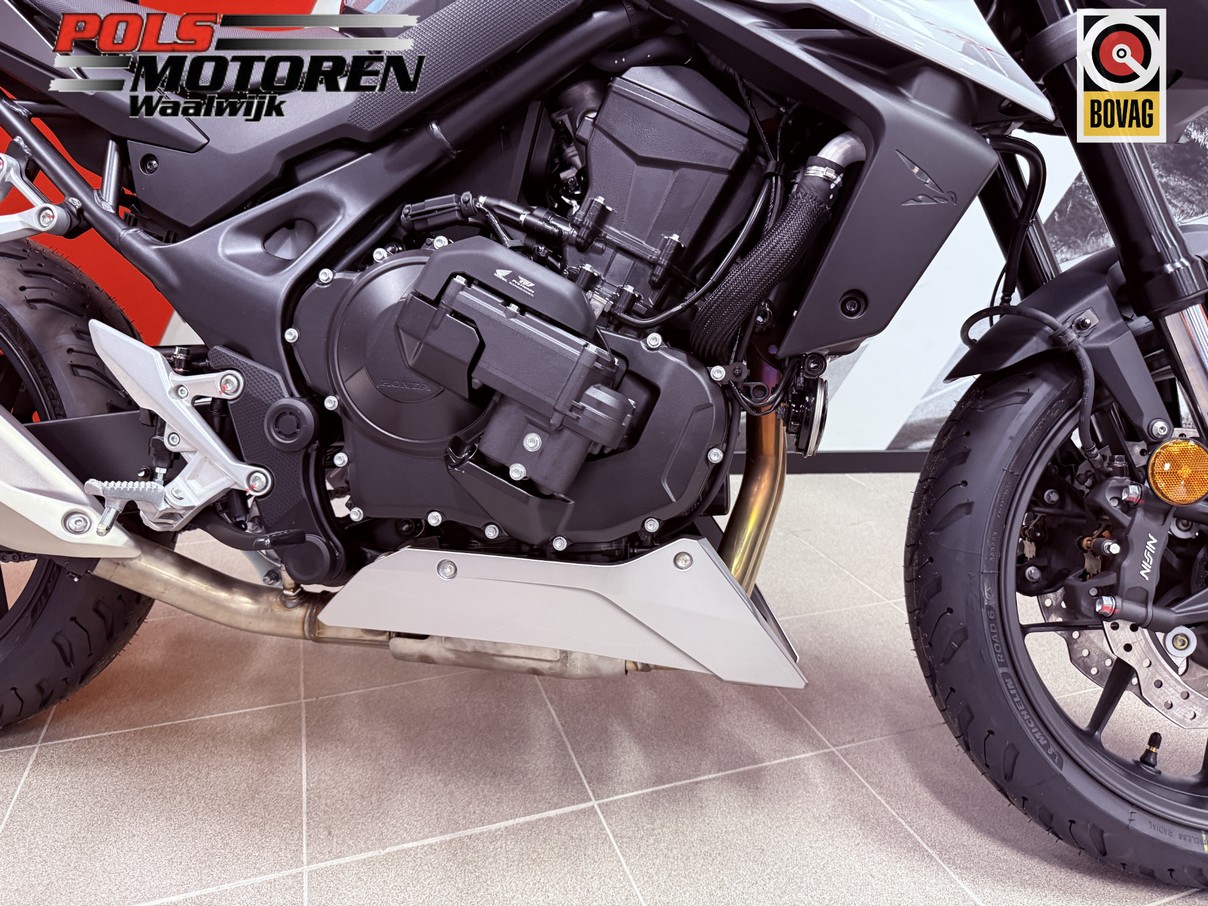 HONDA CB 750 ACT Hornet E-Clutch