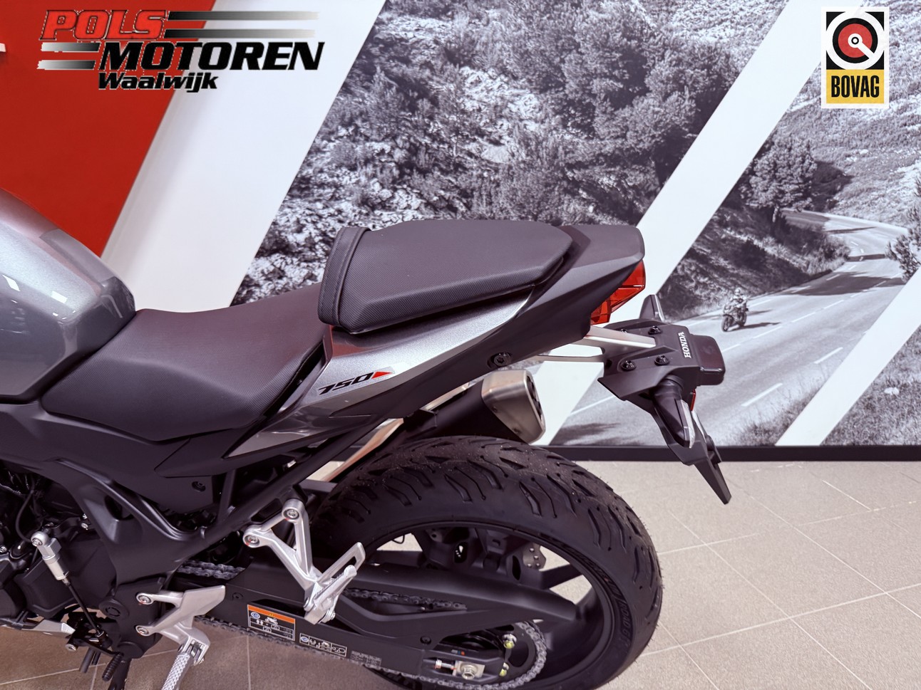 HONDA CB 750 ACT Hornet E-Clutch