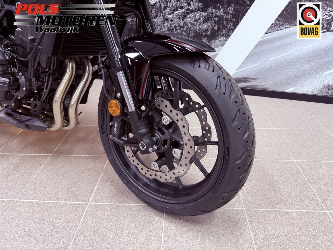 HONDA CB 500 FACT Hornet E-Clutch