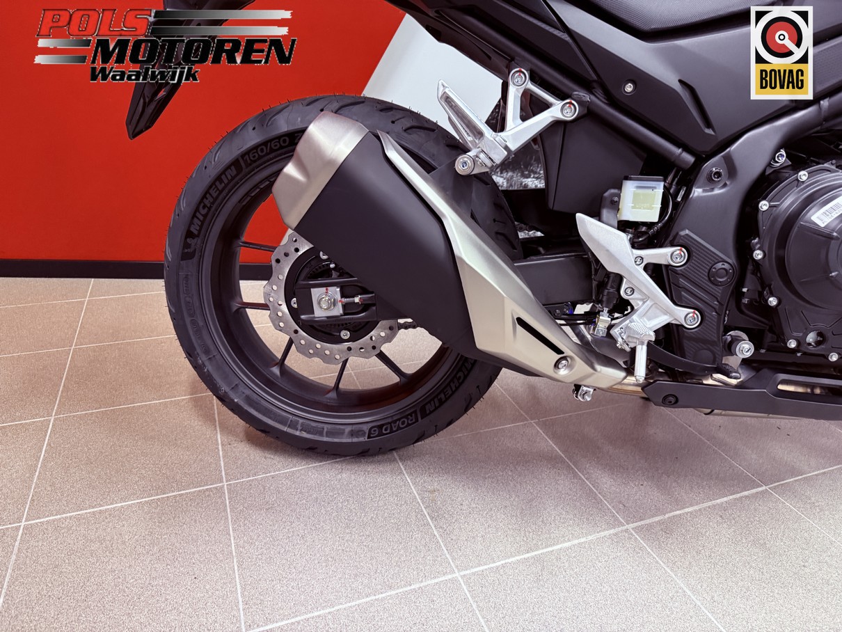 HONDA CB 500 FACT Hornet E-Clutch