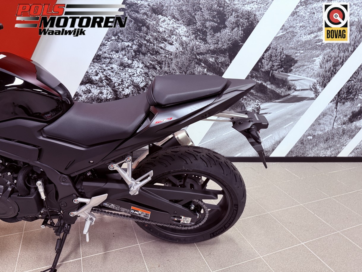 HONDA CB 500 FACT Hornet E-Clutch