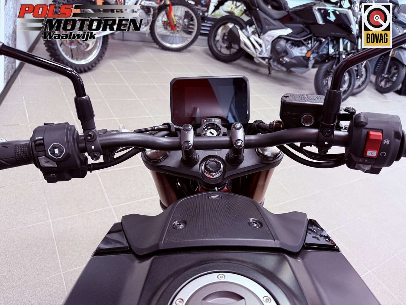 HONDA CB 750 ACT Hornet E-Clutch