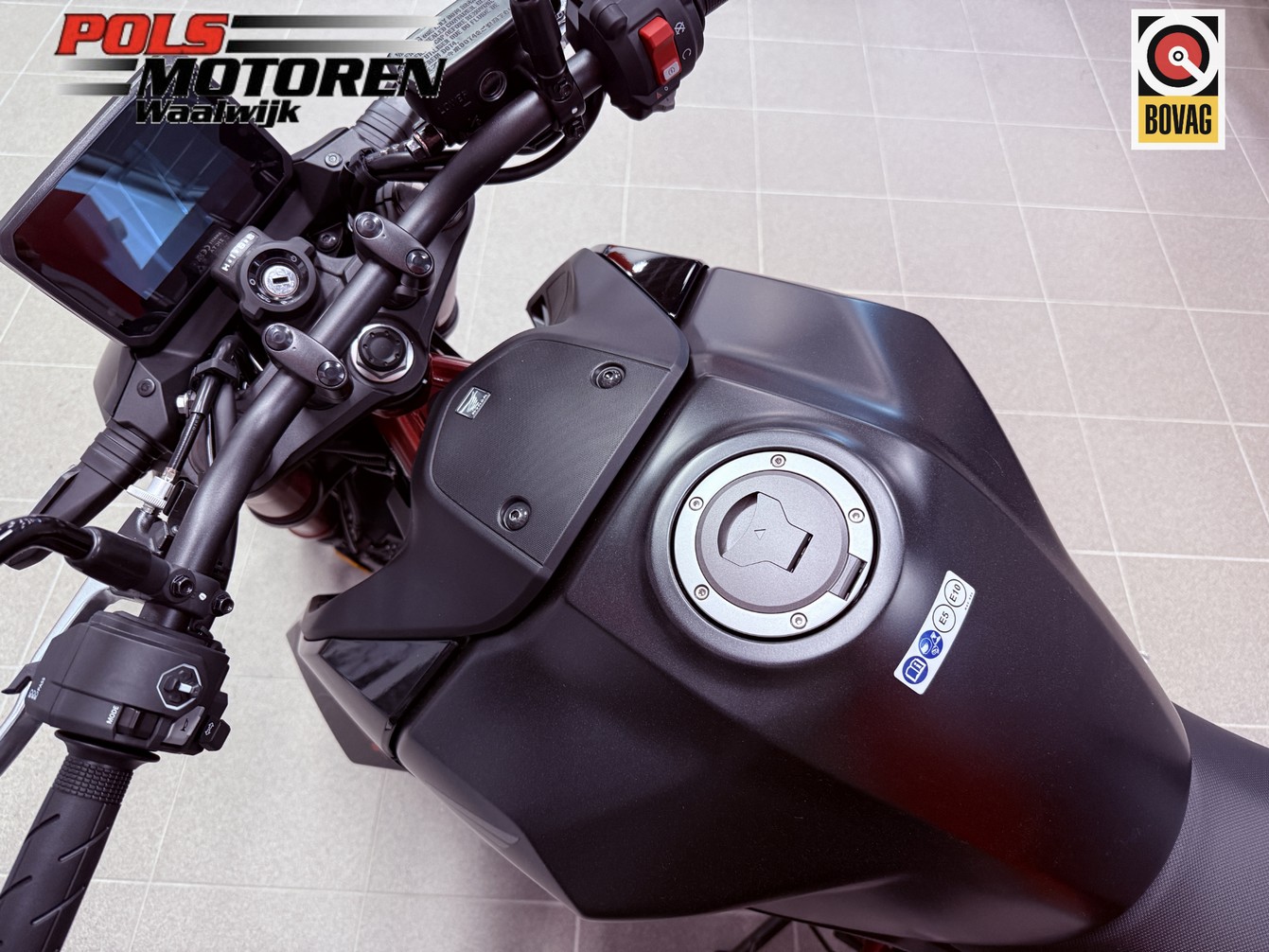 HONDA CB 750 ACT Hornet E-Clutch