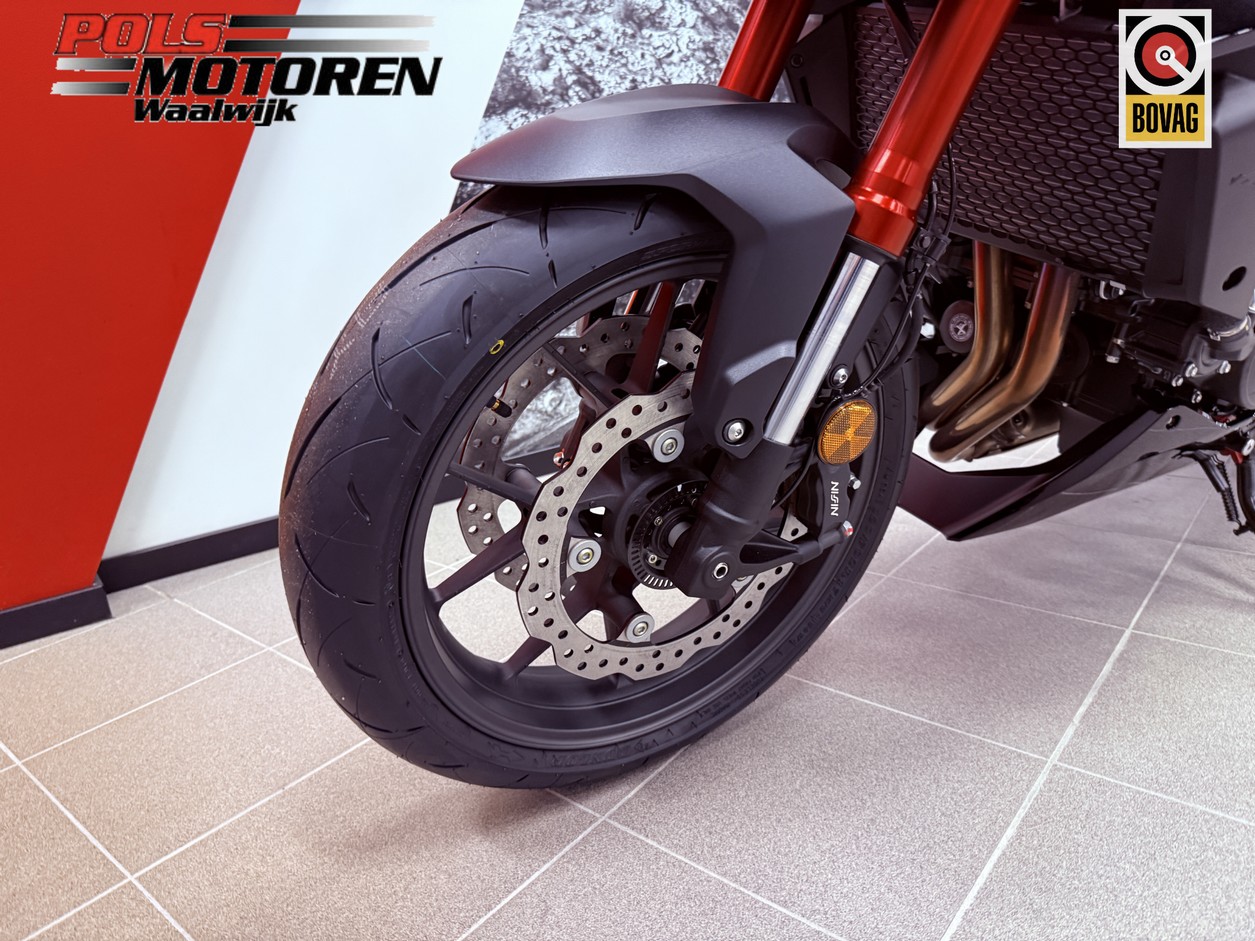 HONDA CB 750 ACT Hornet E-Clutch