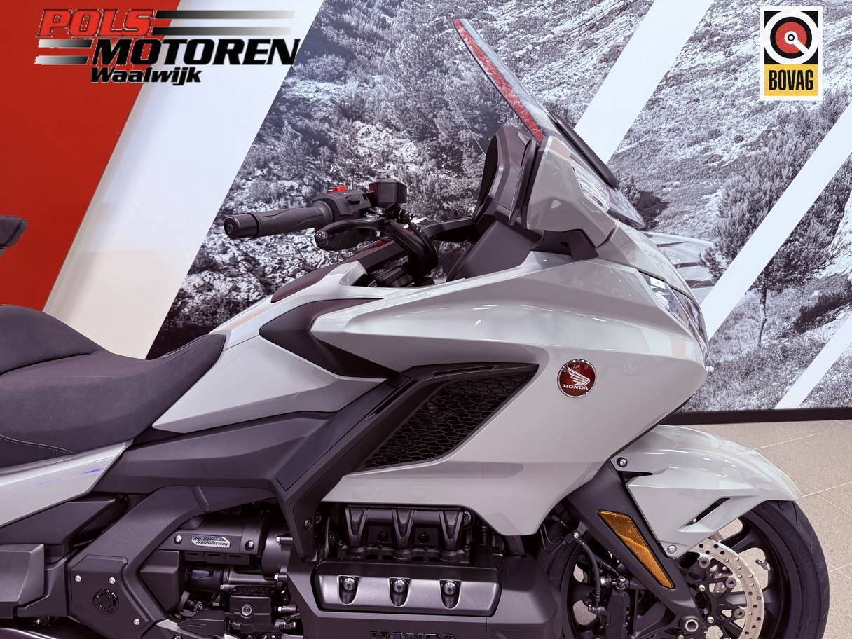 HONDA GL 1800 DAT Goldwing Tour Delu