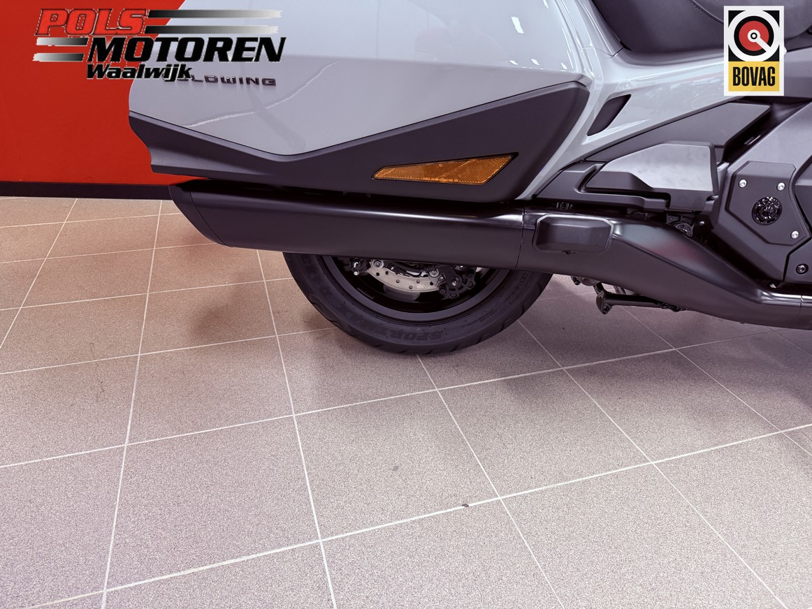 HONDA GL 1800 DAT Goldwing Tour Delu
