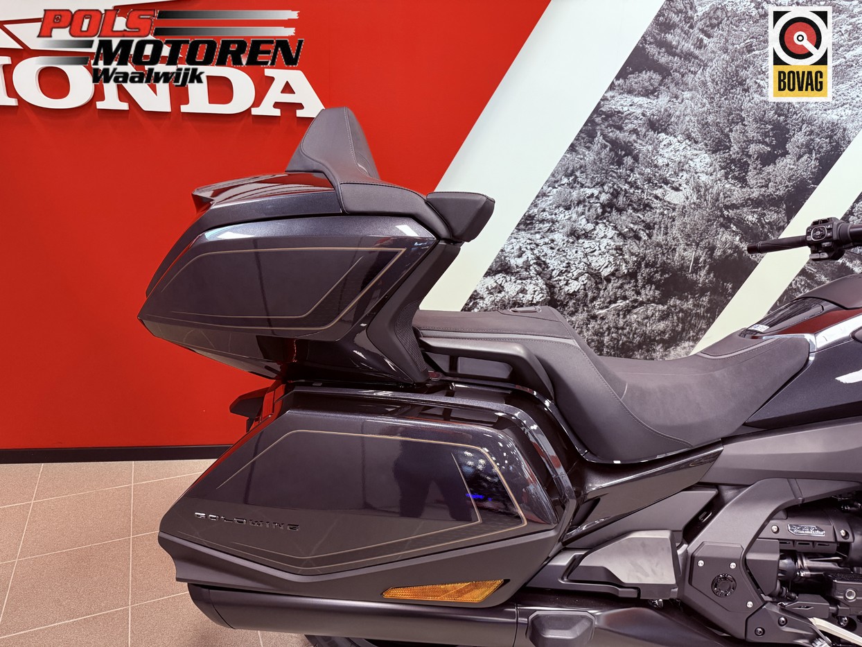 HONDA GL 1800 DAT Goldwing Tour Delu