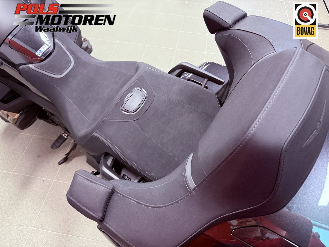 HONDA GL 1800 DAT Goldwing Tour Delu