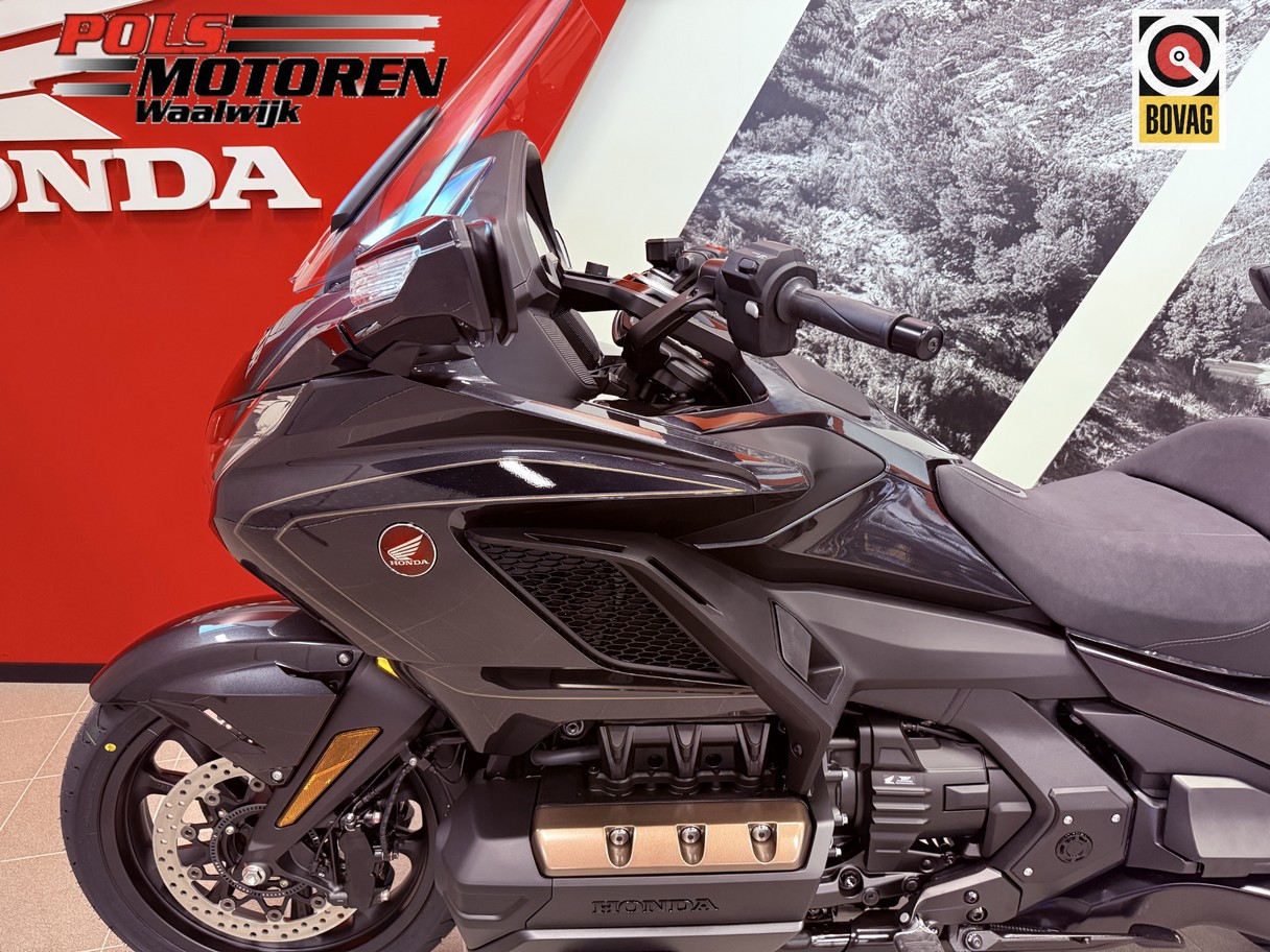 HONDA GL 1800 DAT Goldwing Tour Delu
