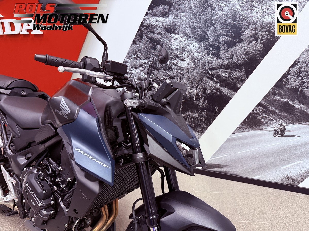 HONDA CB 750 ACT Hornet E-Clutch