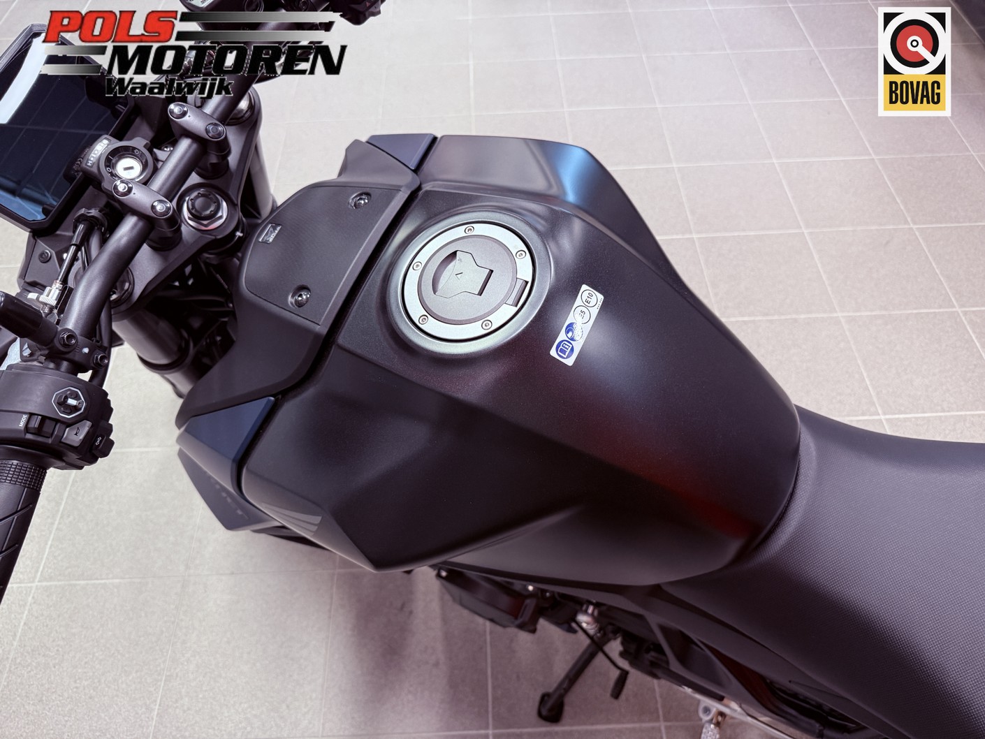 HONDA CB 750 ACT Hornet E-Clutch