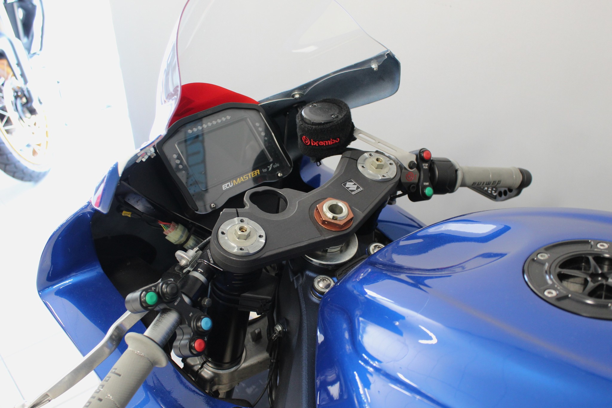SUZUKI GSX-R 750