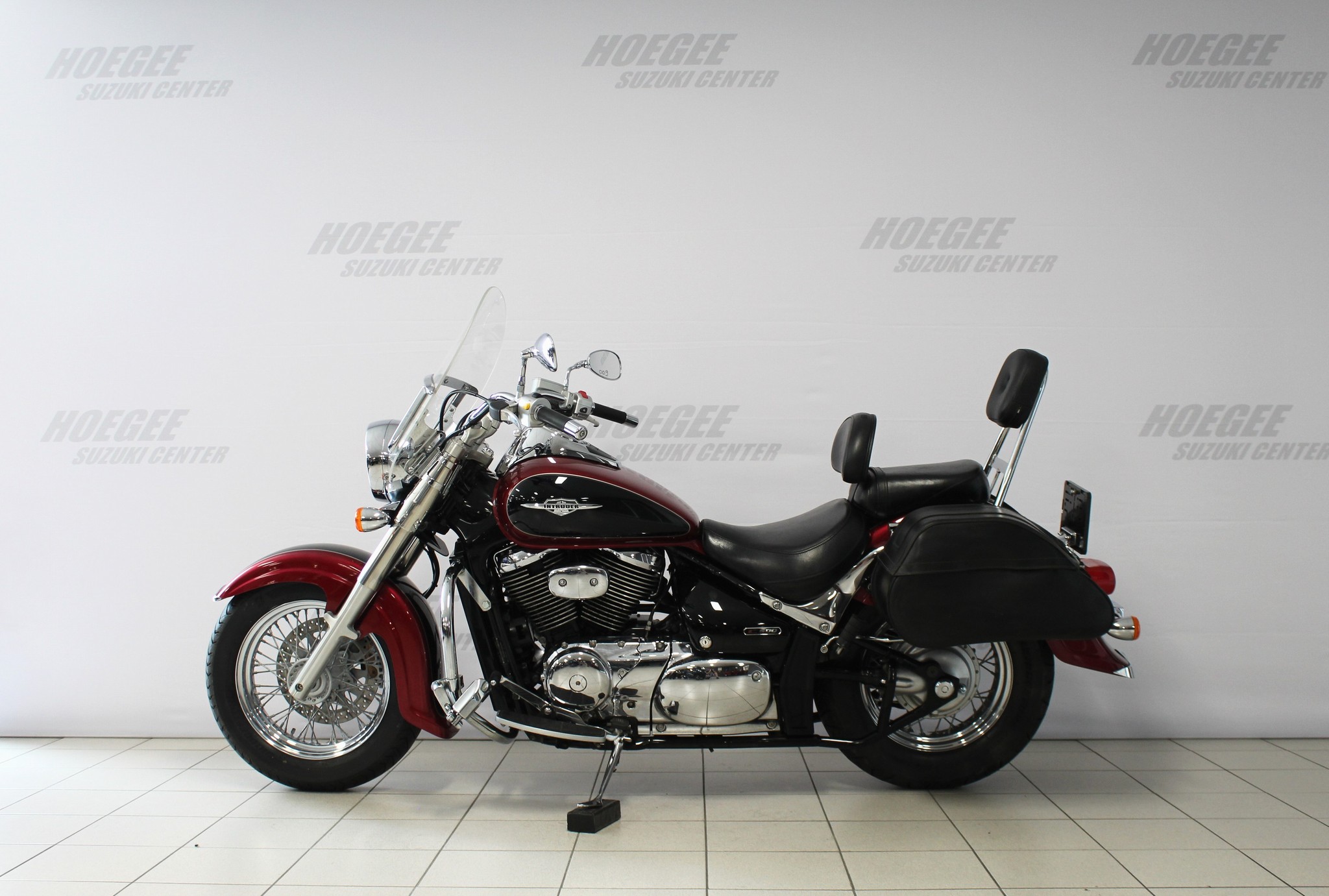 SUZUKI C 800