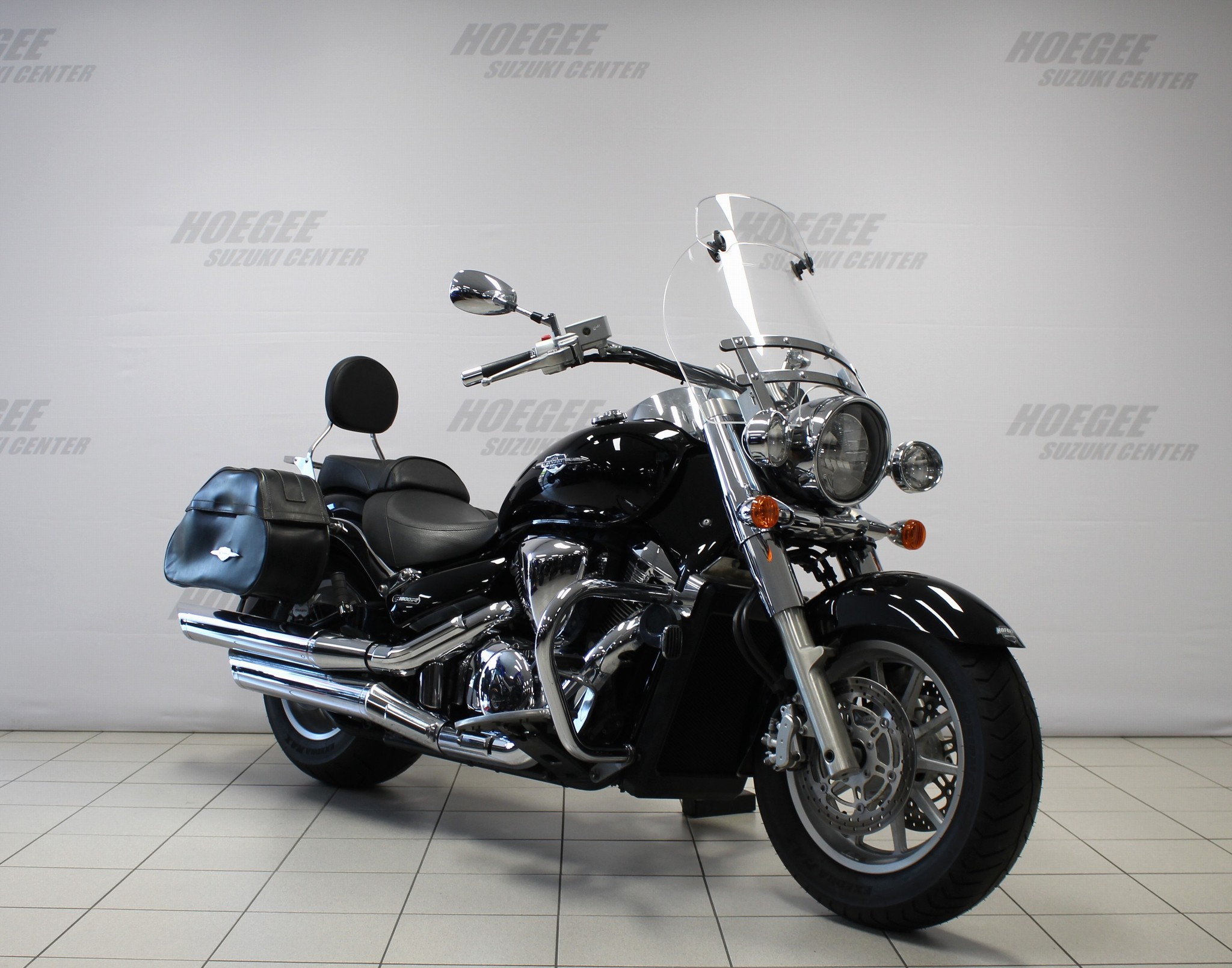 SUZUKI C1800R
