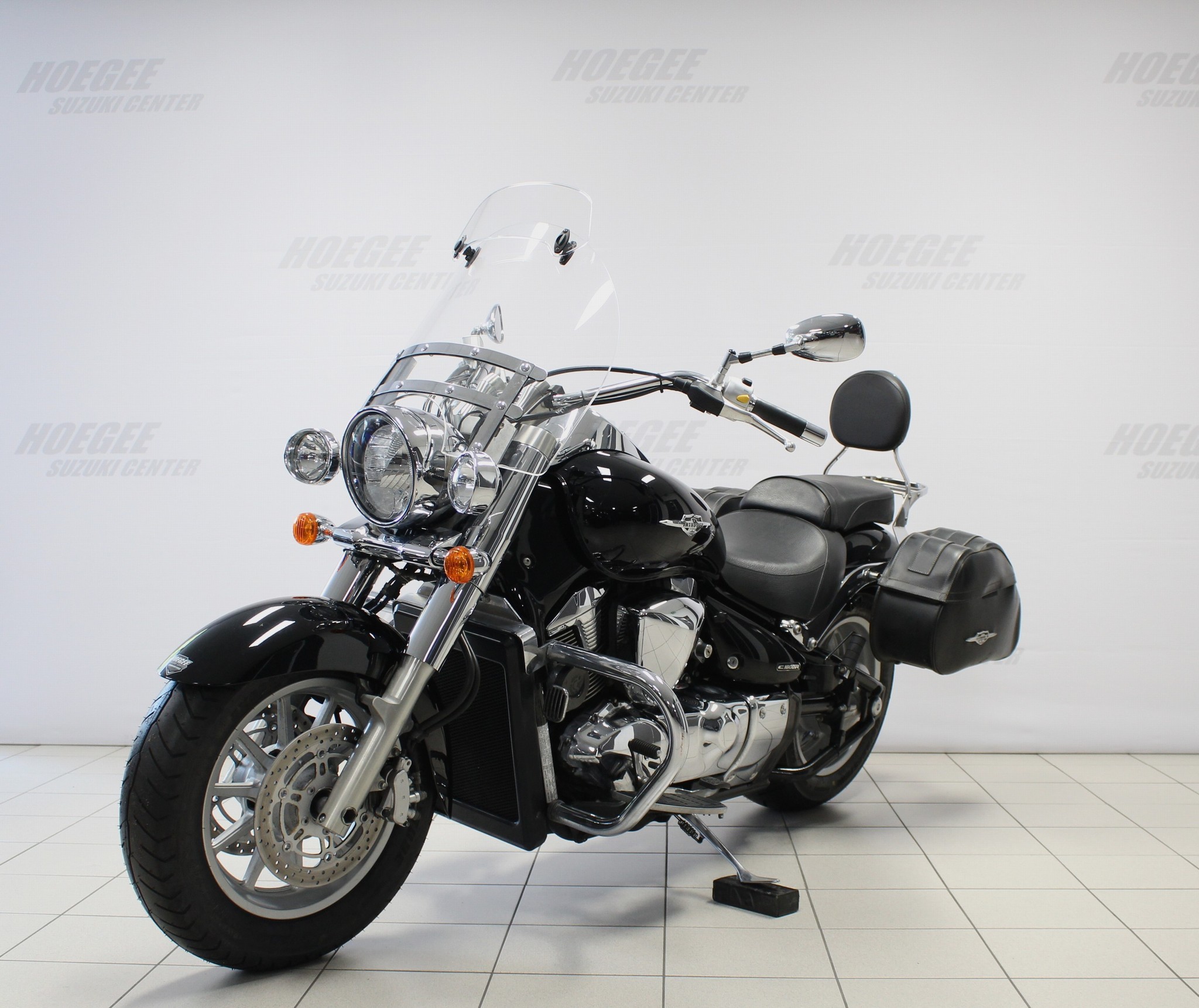 SUZUKI C1800R