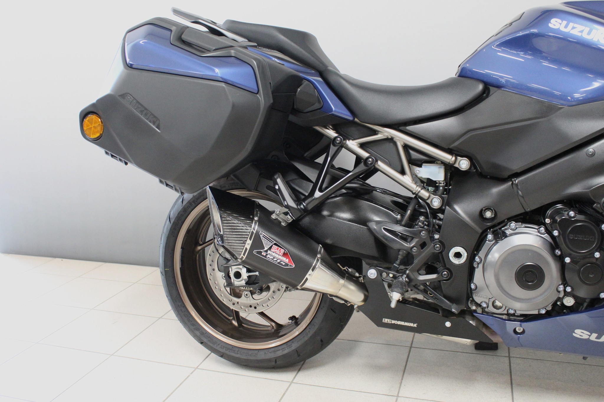 SUZUKI GSX-S1000GT