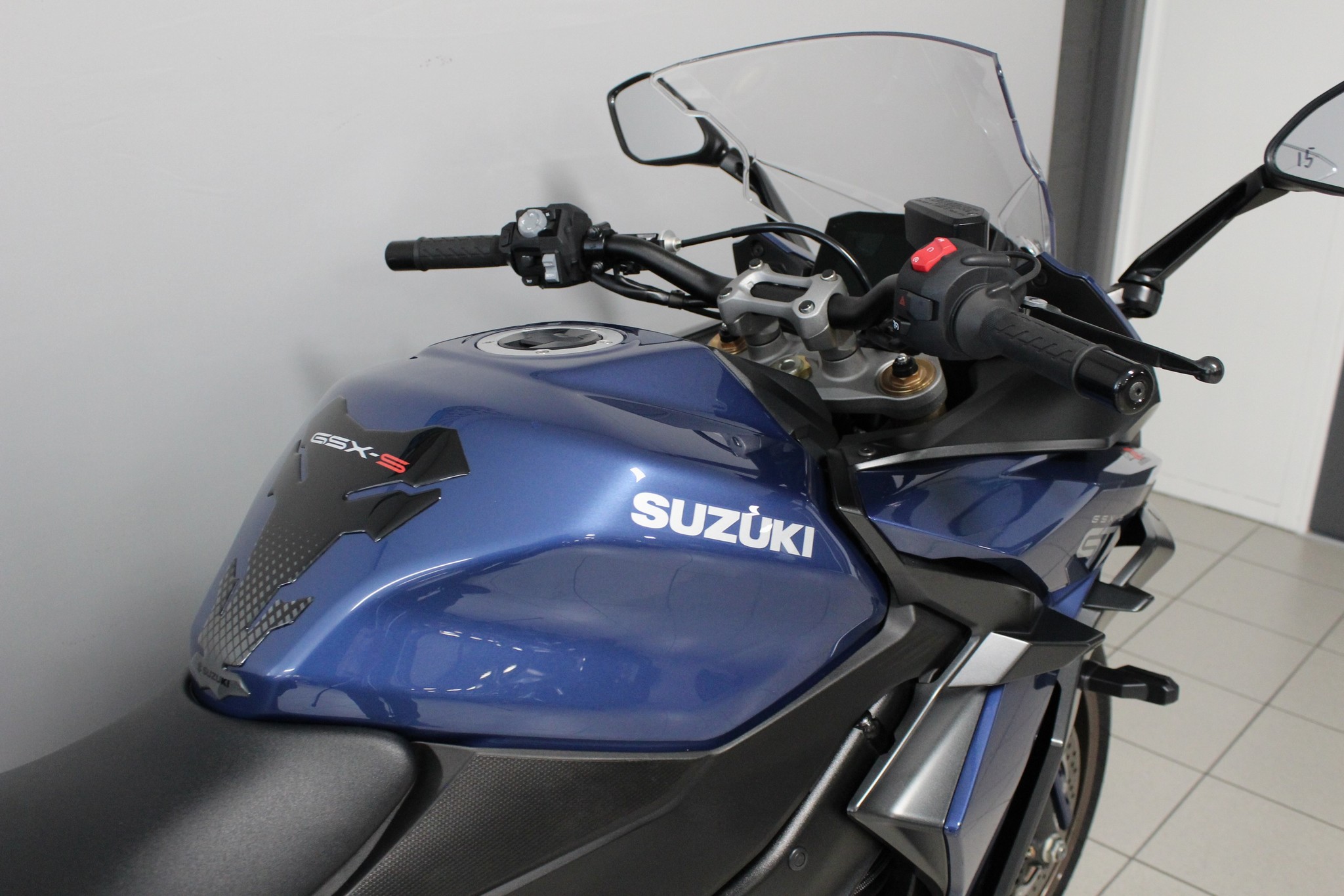 SUZUKI GSX-S1000GT