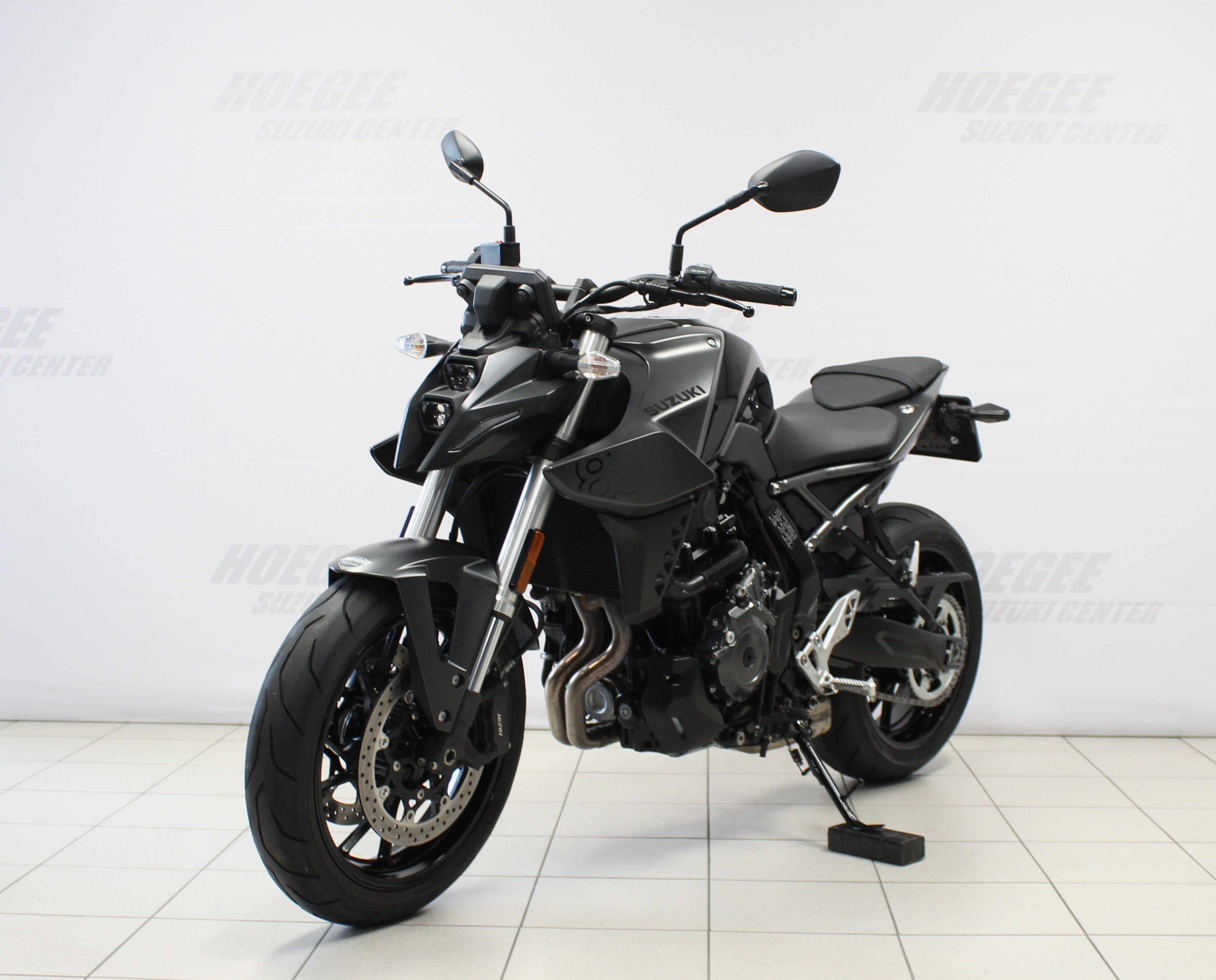 SUZUKI GSX-8S