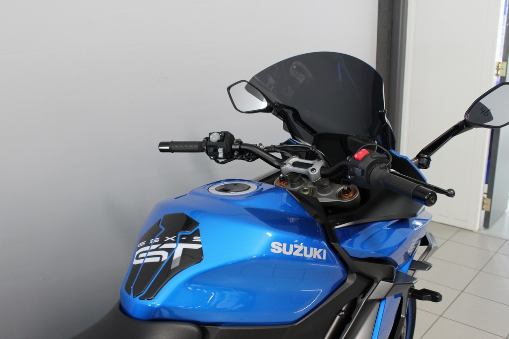 SUZUKI GSX-S1000GT