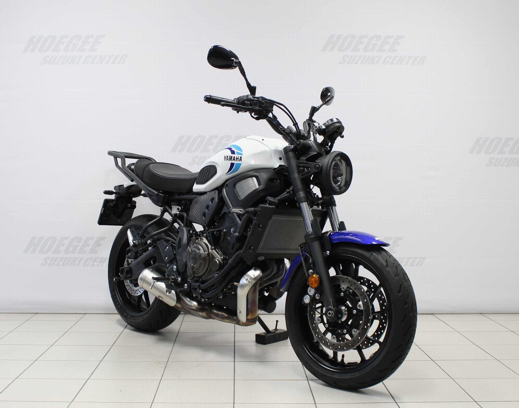 YAMAHA XSR700