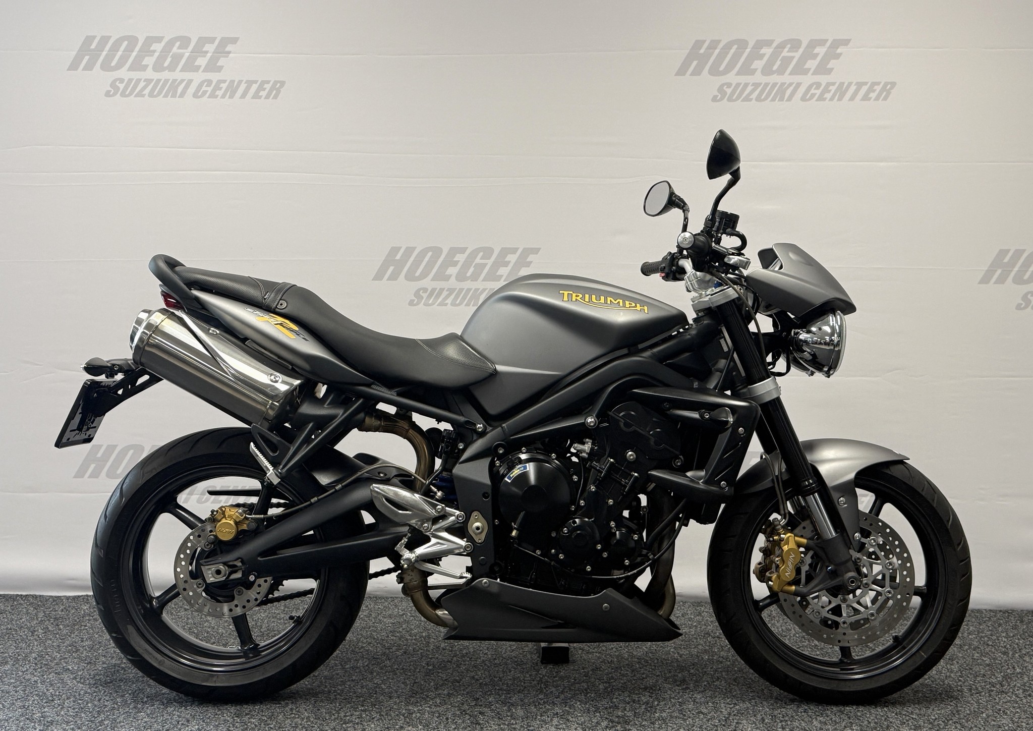 TRIUMPH Street Triple R