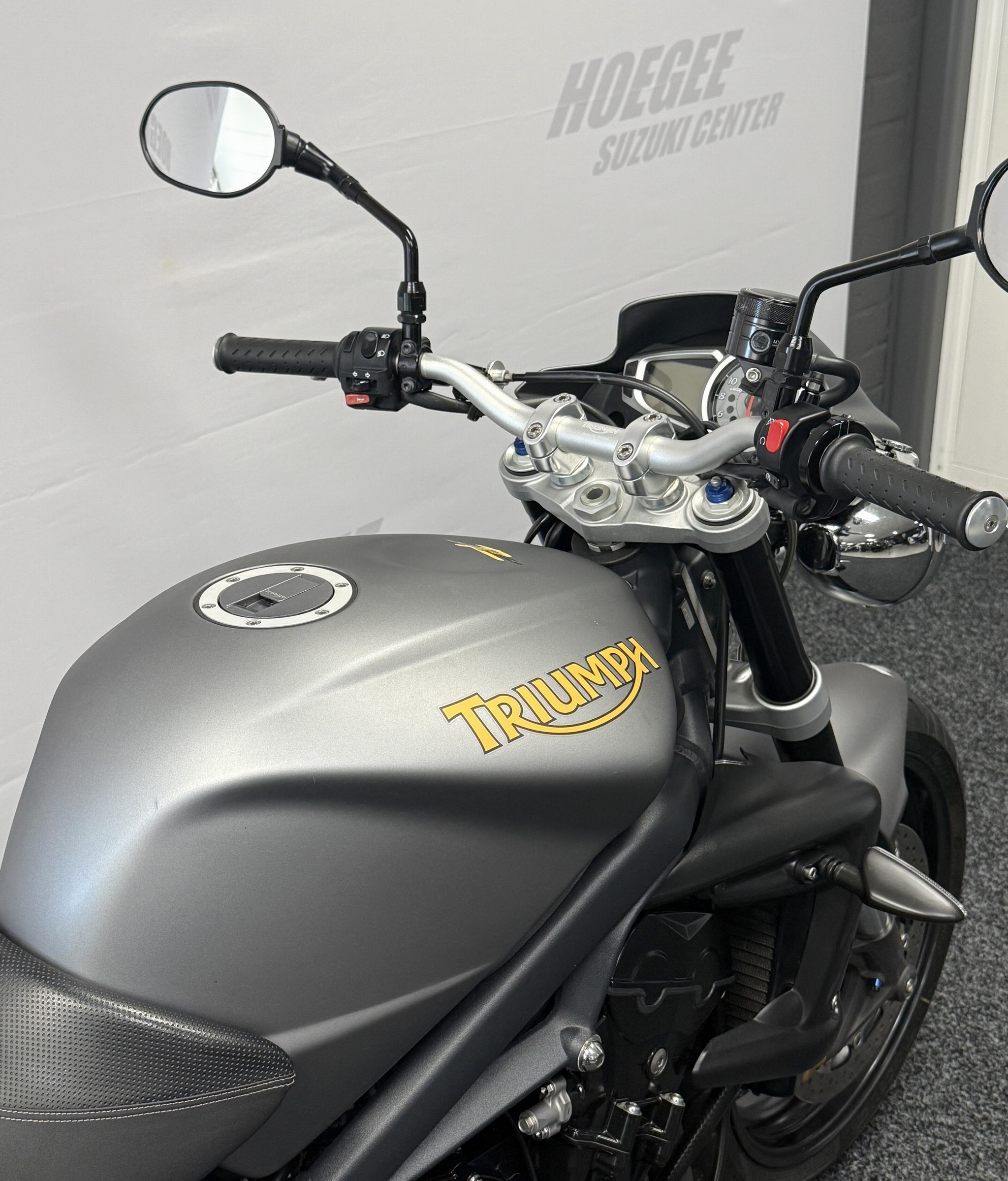 TRIUMPH Street Triple R