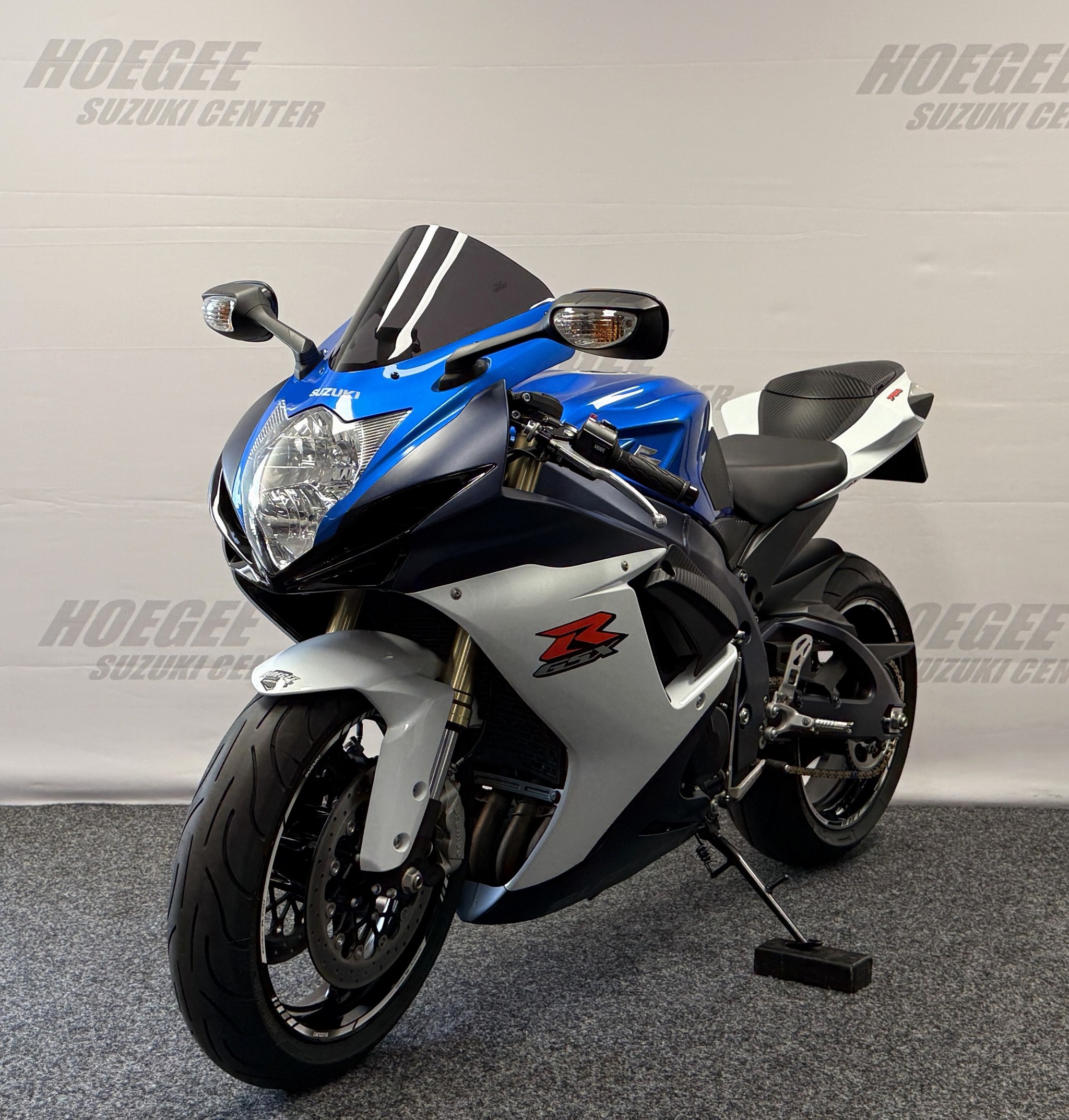 SUZUKI GSX-R 750