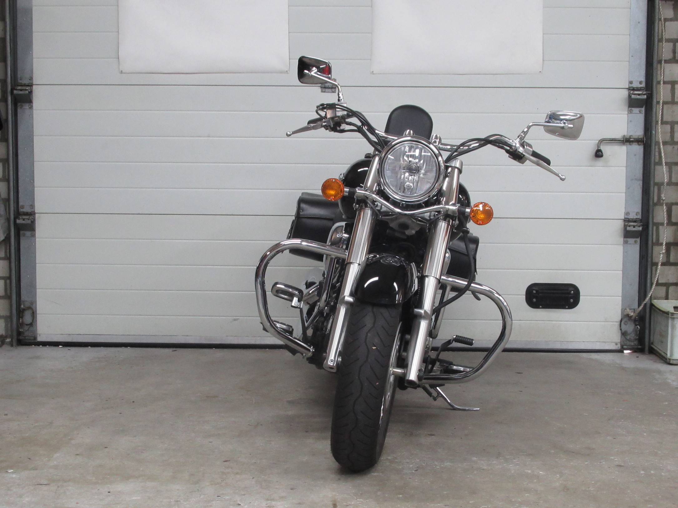 KAWASAKI - VN 900