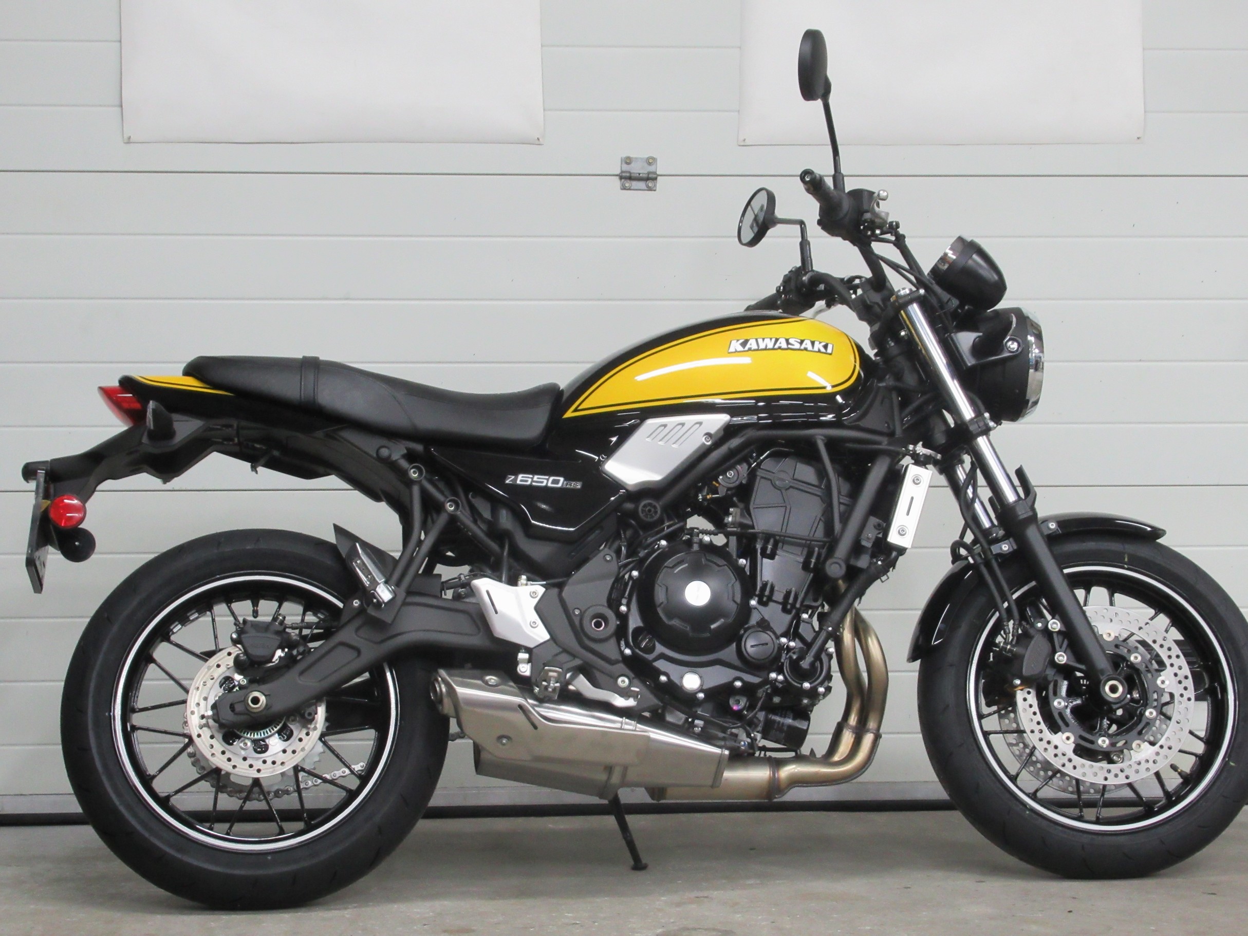 KAWASAKI - Z 650 RS