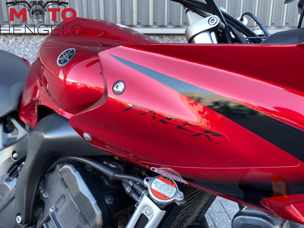 YAMAHA - FZ6 FAZER S2