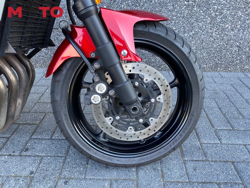 YAMAHA - FZ6 FAZER S2