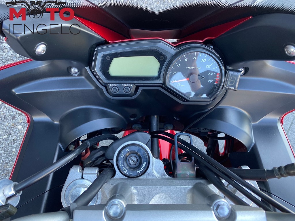 YAMAHA - FZ6 FAZER S2