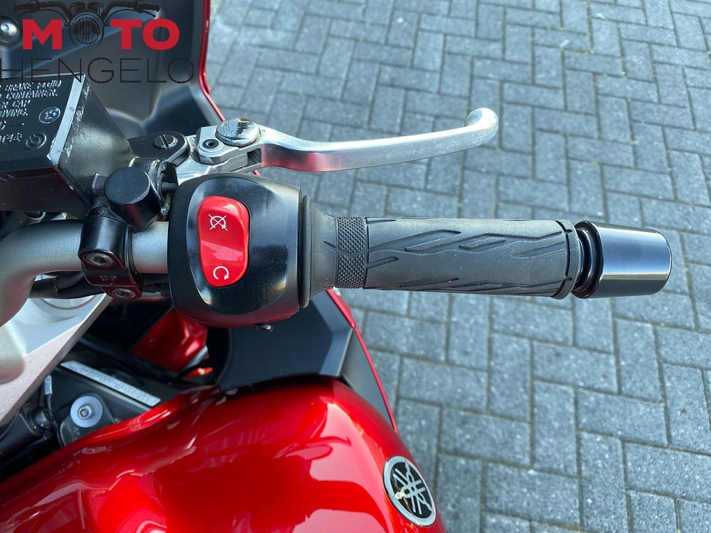 YAMAHA - FZ6 FAZER S2