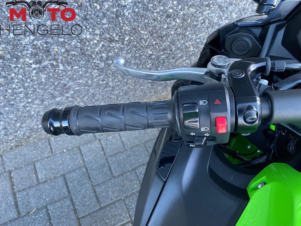 KAWASAKI - NINJA 650 KRT EDITION