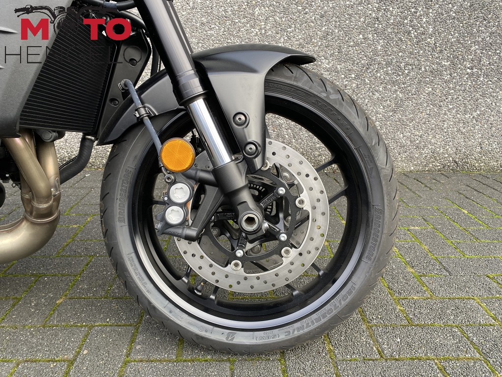 YAMAHA - MT-09 ABS