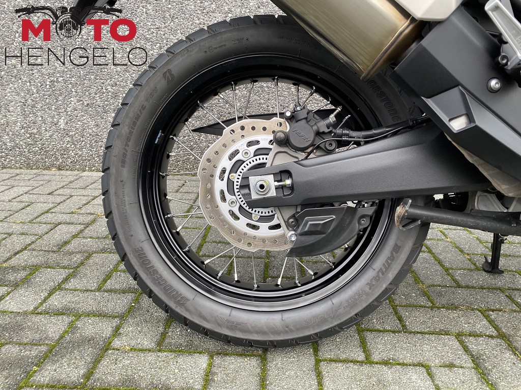 HONDA - CRF 1000 L AFRICA TWIN DCT