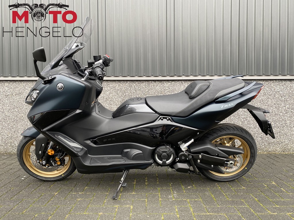 YAMAHA - T-MAX TECH MAX XP500A DX