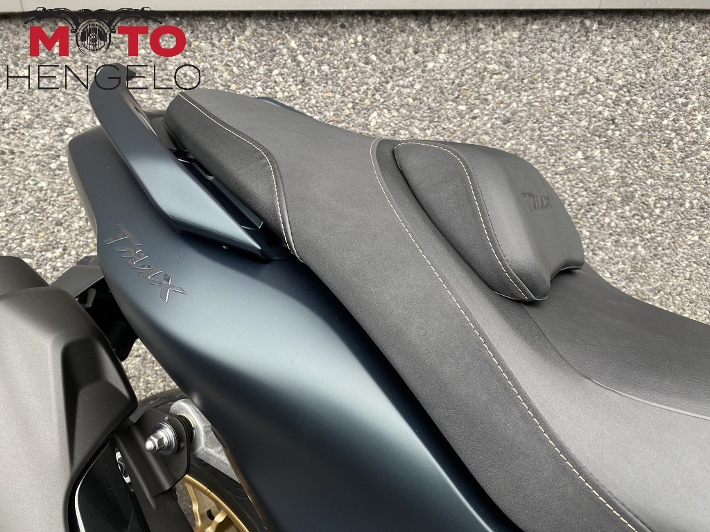 YAMAHA - T-MAX TECH MAX XP500A DX