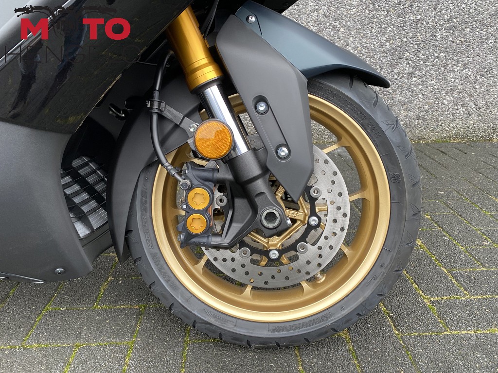 YAMAHA - T-MAX TECH MAX XP500A DX