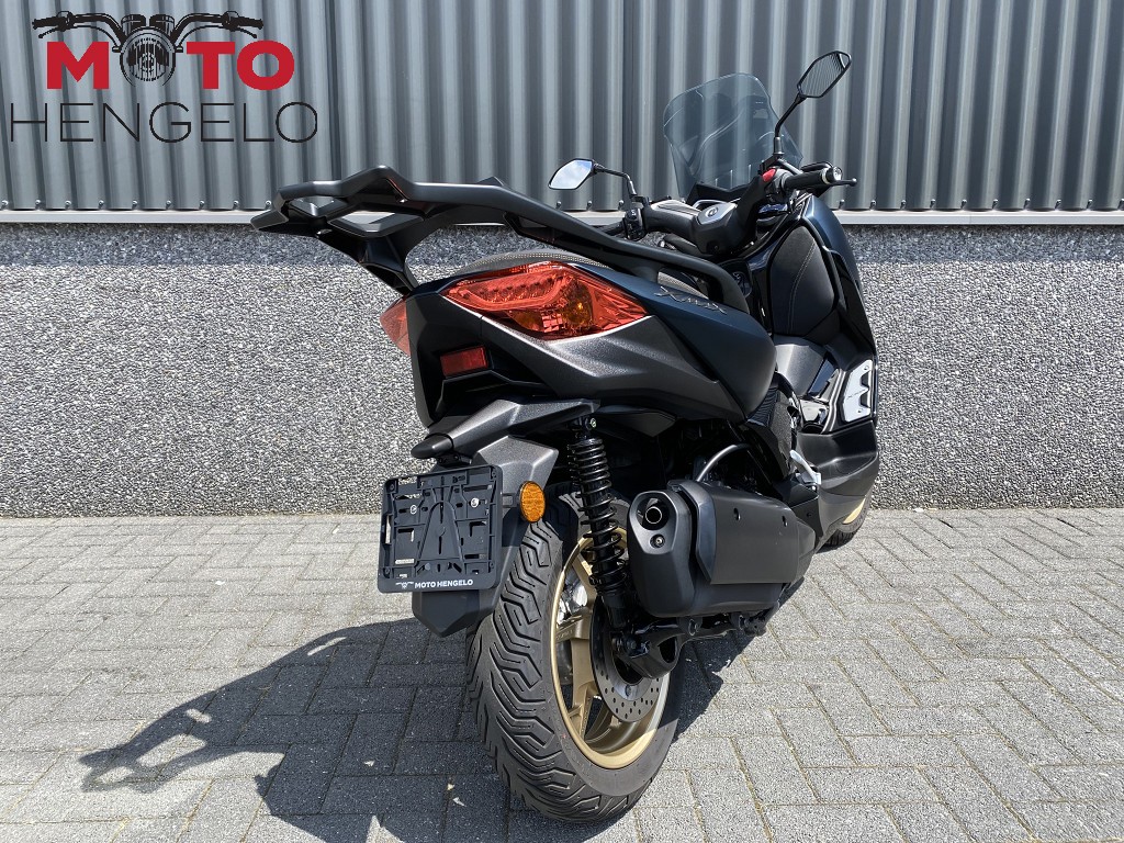 YAMAHA - X-MAX 300 TECH MAX