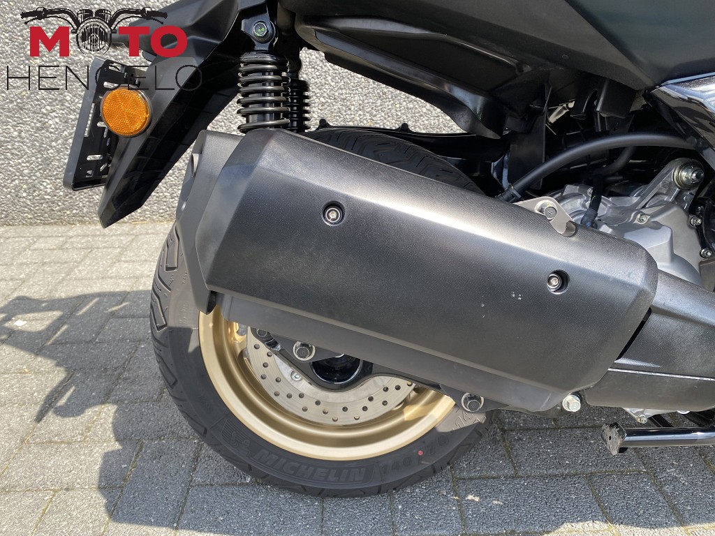 YAMAHA - X-MAX 300 TECH MAX